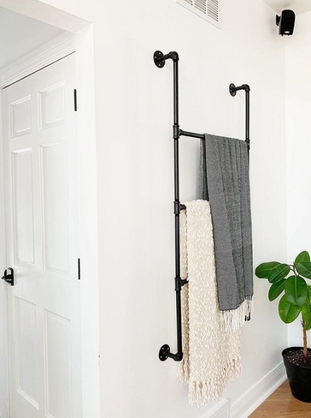 11 незвичайних ідей застосування в інтер'єрі водопровідних труб