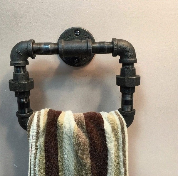 11 незвичайних ідей застосування в інтер'єрі водопровідних труб