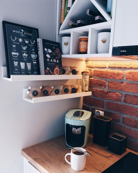 12 остроумных идей для применения самой узкой полки ИКЕА