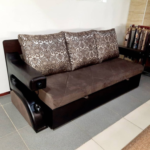 Диван З Додатковим Функціоналом 6 моделей диванів, які безнадійно застаріли