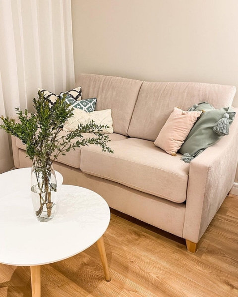 Стильний Диван В Кімнаті 6 моделей диванів, які безнадійно застаріли