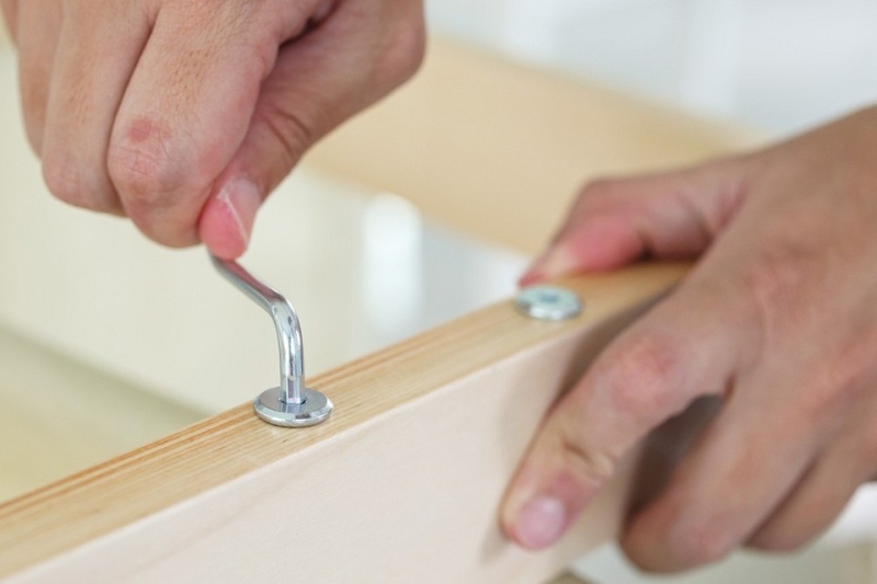 8 нужных советов тем, кто собирает мебель своими руками