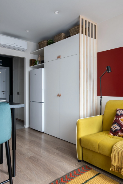 Перегородка з торця шафи