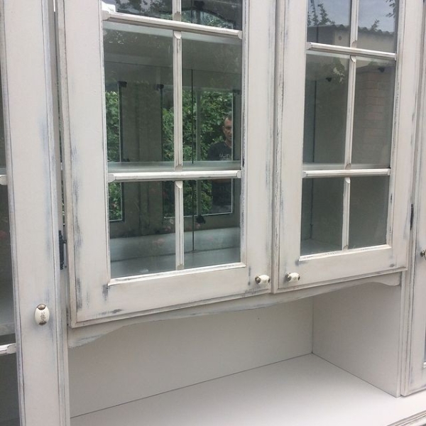 Що робити зі старою меблевою стінкою? 7 крутих прикладів (фото до і після)