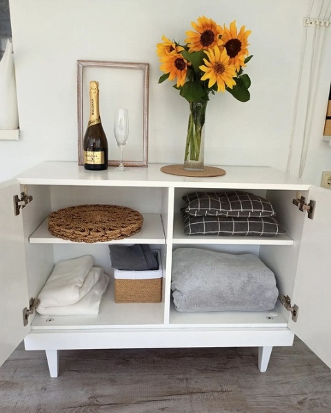 Потужні Радощі: Стильні Тумбочки, Які Змінять Ваш Інтер'Єр! 18 - Ліжка Та Матраци Що робити зі старою тумбочкою? 7 неймовірних прикладів (фото до і після)