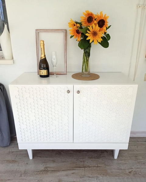 Потужні Радощі: Стильні Тумбочки, Які Змінять Ваш Інтер'Єр! 17 - Ліжка Та Матраци Що робити зі старою тумбочкою? 7 неймовірних прикладів (фото до і після)