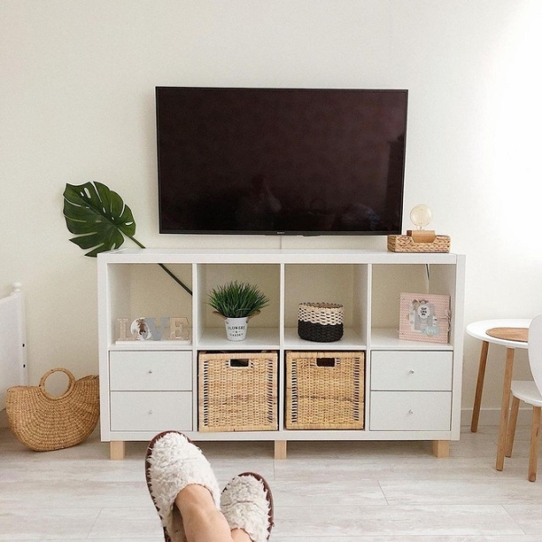 Ikea Kallax: 8 Геніальних Перетворень Звичайного Стелажа 10 - Ліжка Та Матраци Що можна зробити зі стеллажа ІКЕА «Каллакс»: 11 ідей