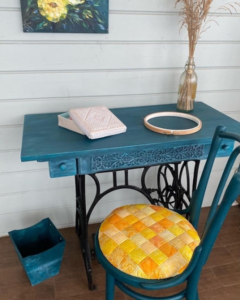 Як Відновити Старі Стільці: 7 Простих Та Ефективних Методів 6 - Ліжка Та Матраци До і після: 7 прикладів ефектного перетворення старої меблів