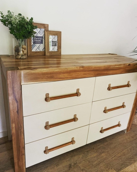 Як Відновити Старі Стільці: 7 Простих Та Ефективних Методів 22 - Ліжка Та Матраци До і після: 7 прикладів ефектного перетворення старої меблів