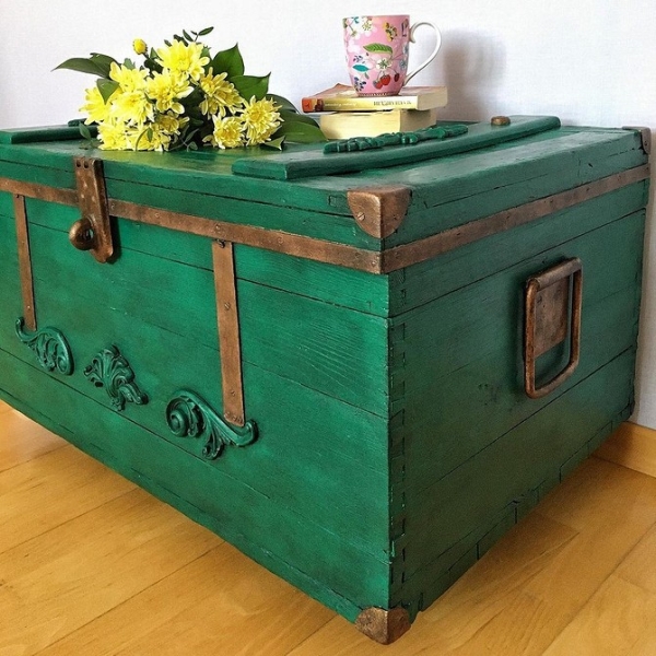 Як Відновити Старі Стільці: 7 Простих Та Ефективних Методів 3 - Ліжка Та Матраци До і після: 7 прикладів ефектного перетворення старої меблів