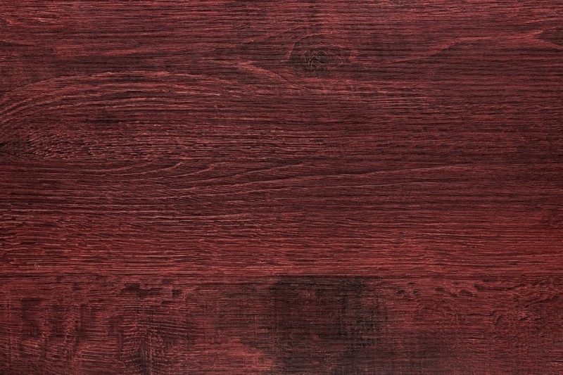 Червоне дерево в інтер'єрі: розкіш та елегантність