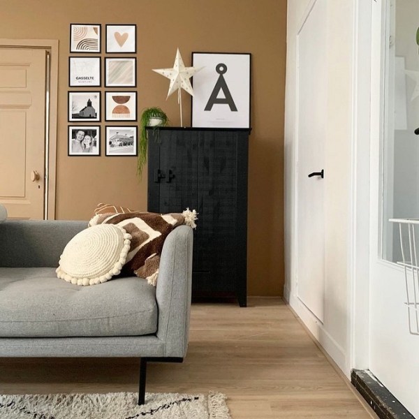 Як підібрати диван під колір стін: 7 вдалих поєднань