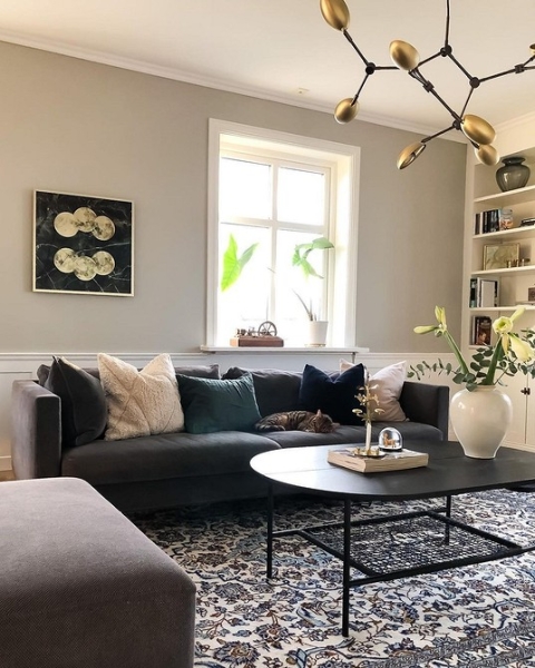 Як підібрати диван під колір стін: 7 вдалих поєднань