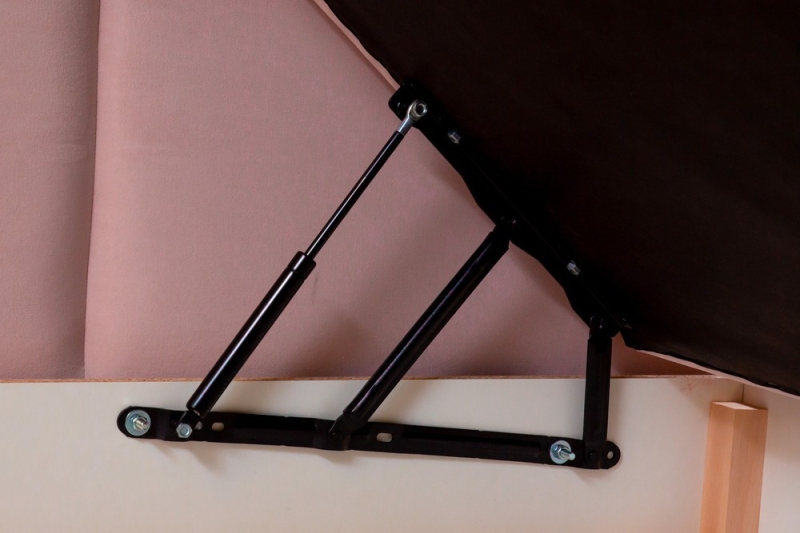 Як вибрати кровать з підйомним механізмом: 4 критерія