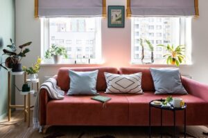 Диван на ніжках: як обрати стильний та сучасний? 36 - Ліжка та матраци