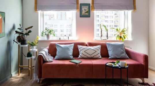 Диван на ніжках: як обрати стильний та сучасний? 69 - Ліжка та матраци