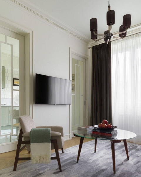 Реставрація столу Приклад зручного відновленого столу