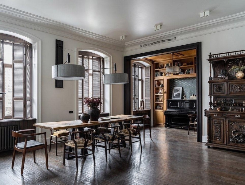 Реставрація старовинної шафи Старовинна шафа після реставрації