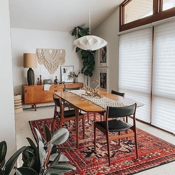 Реставрація та сучасний інтер'єр Гармонійне поєднання старовинних меблів з сучасним інтер'єром