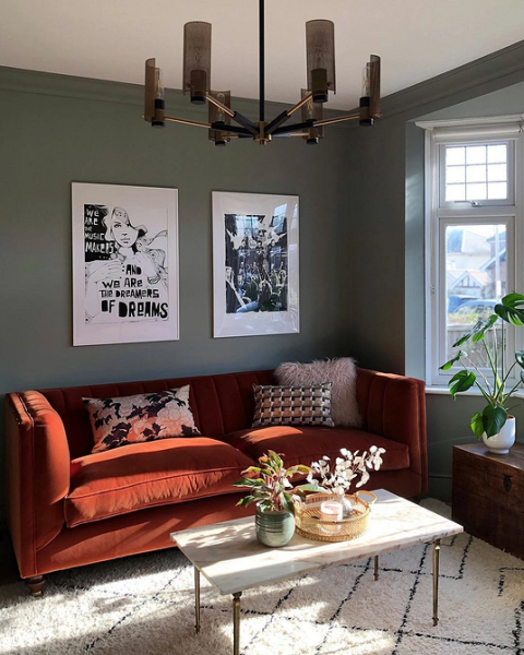 Червоний диван в інтер'єрі: найкращі відтінки, поради з вибору та 100 фотоприкладів