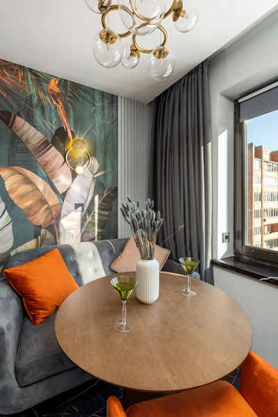 Круглий стіл в інтер'єрі: поради по вибору та 77 красивих фото