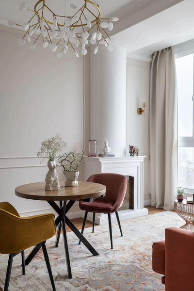 Круглий стіл в інтер'єрі: стильне рішення для будь-якого простору