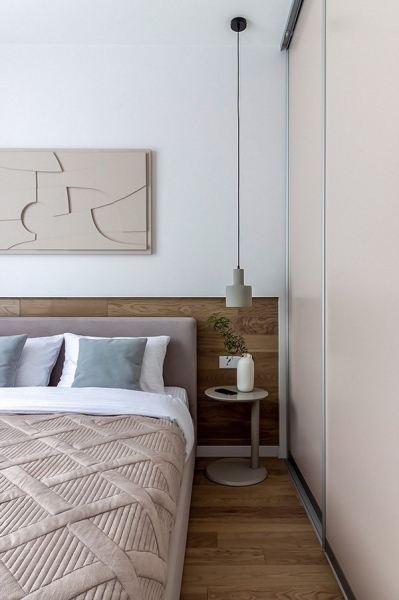 Шафа купе в тон інтер'єру вітальні