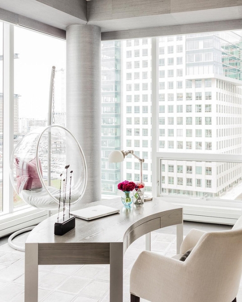 Підвісне крісло в інтер'єрі: види та вдалі варіанти розміщення