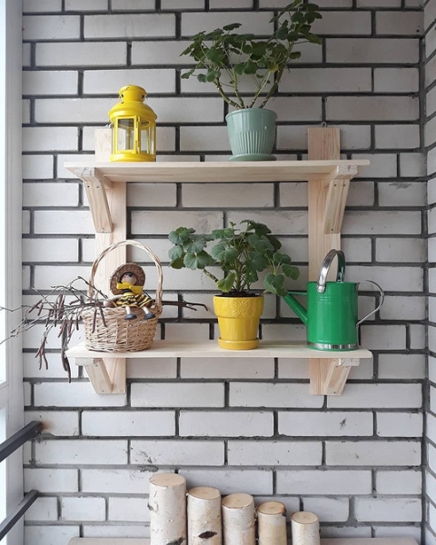 Корисна інструкція: як зробити полиці на балконі самому