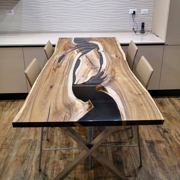 Стол из эпоксидной смолы: как сделать красивую мебель самому (и 20 примеров для вдохновения)