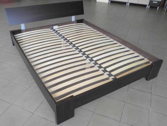 Відео-інструкція зі складання дерев'яного ліжка Титан