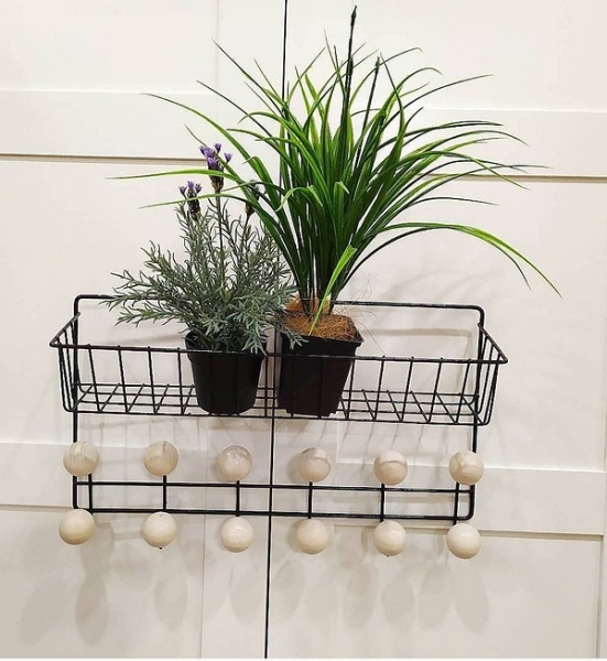 Реставрація полки-вішалки